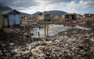 Panorama eines Slums/Müllkippe in Haiti